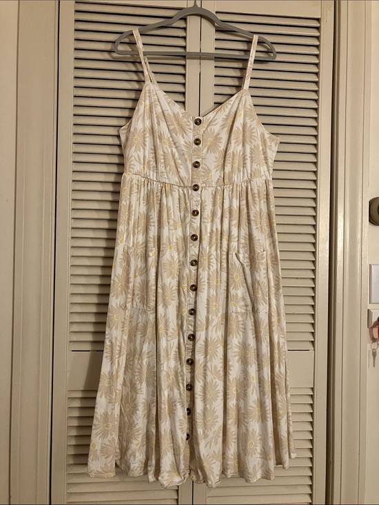 torrid Dresses & Skirts - Torrid Size 1x Lined Sundress with Front Pockets and Spaghetti Straps